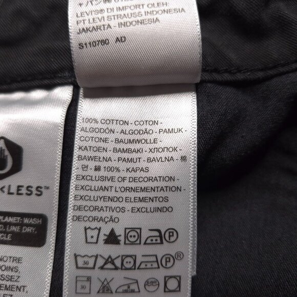 Levis Womens 94 Baggy Cargo Pants Black Relaxed Fit 32 Adjustable Drawstring Hem - Picture 8 of 8